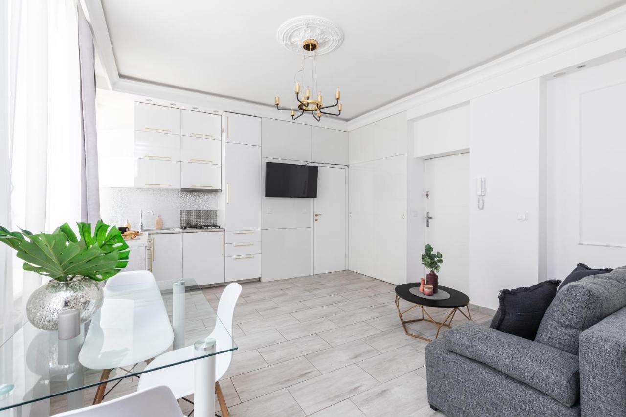 ורשה Superapart Chmielna 73A, City Center מראה חיצוני תמונה